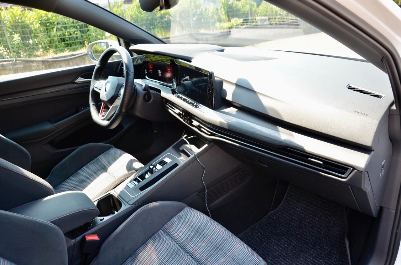 VOLKSWAGEN GOLF 5p 2.0 TSI GTI PERFORMANCE 245cv DSG, UNICOPROPRIETARIO, EURO 6D, UFF ITALIANA, SERVICE UFF VW, DCC, 19", FARI IQ LED, PERMUTE