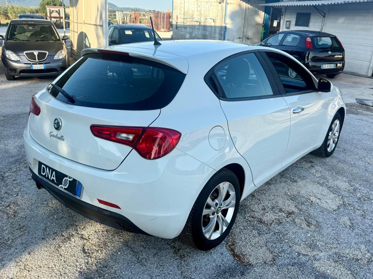 Alfa Giulietta Turbo Benzina Metano EURO6B Neopatentati
