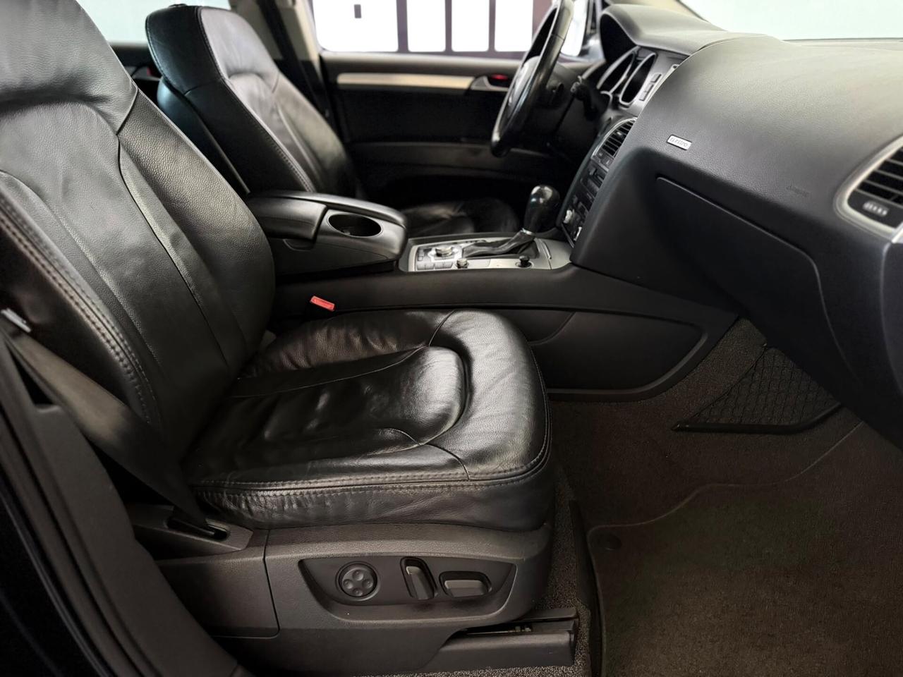 Audi Q7 3.0 V6 TDI 233CV quattro 7 Posti