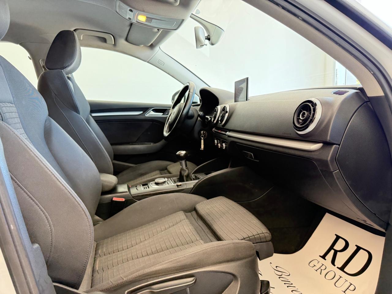 A3 Sportback 1.6 tdi Ambiente 105 cv okneopatentati