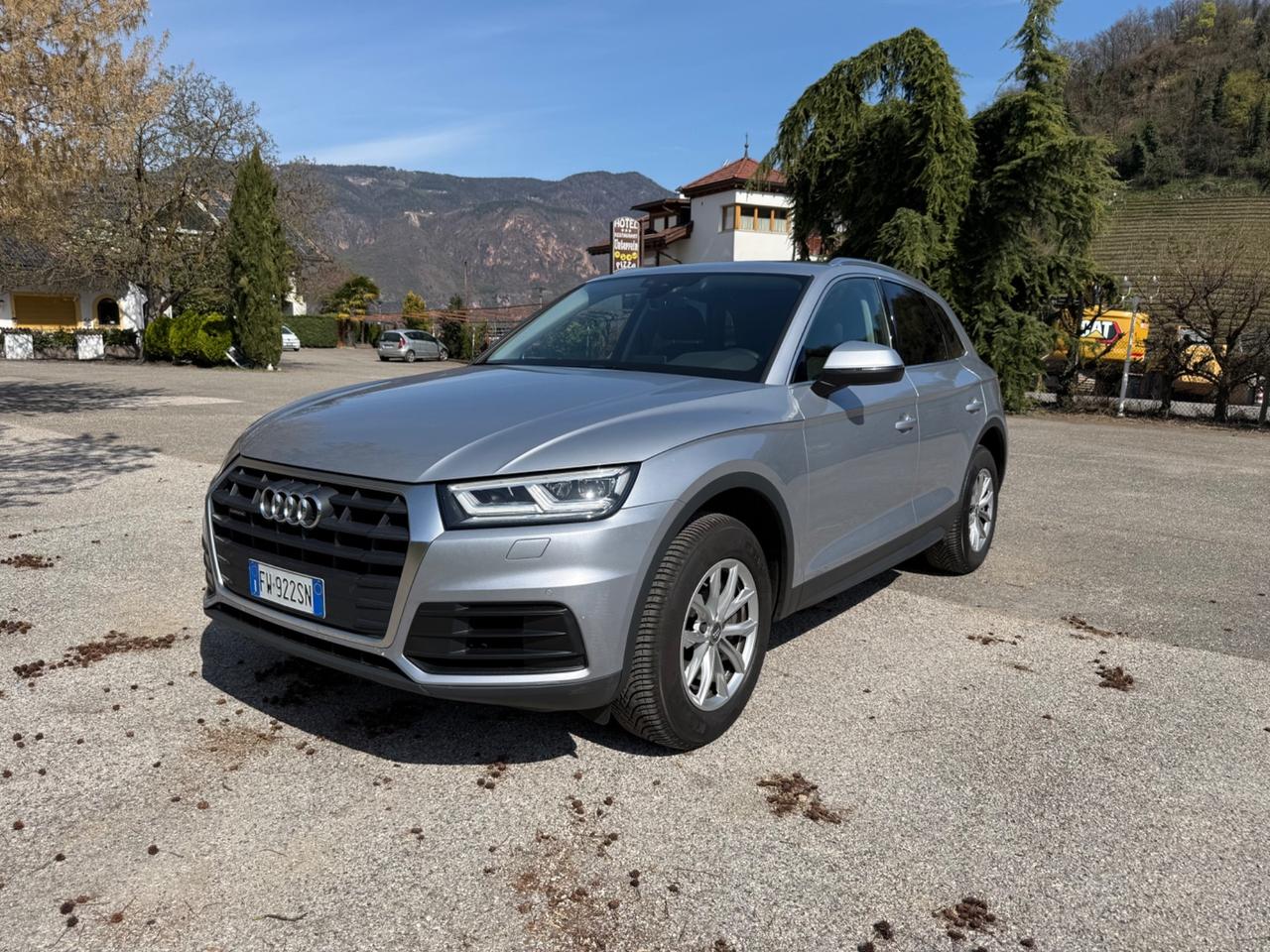 Audi Q5 40 TDI quattro S tronic Business Sport