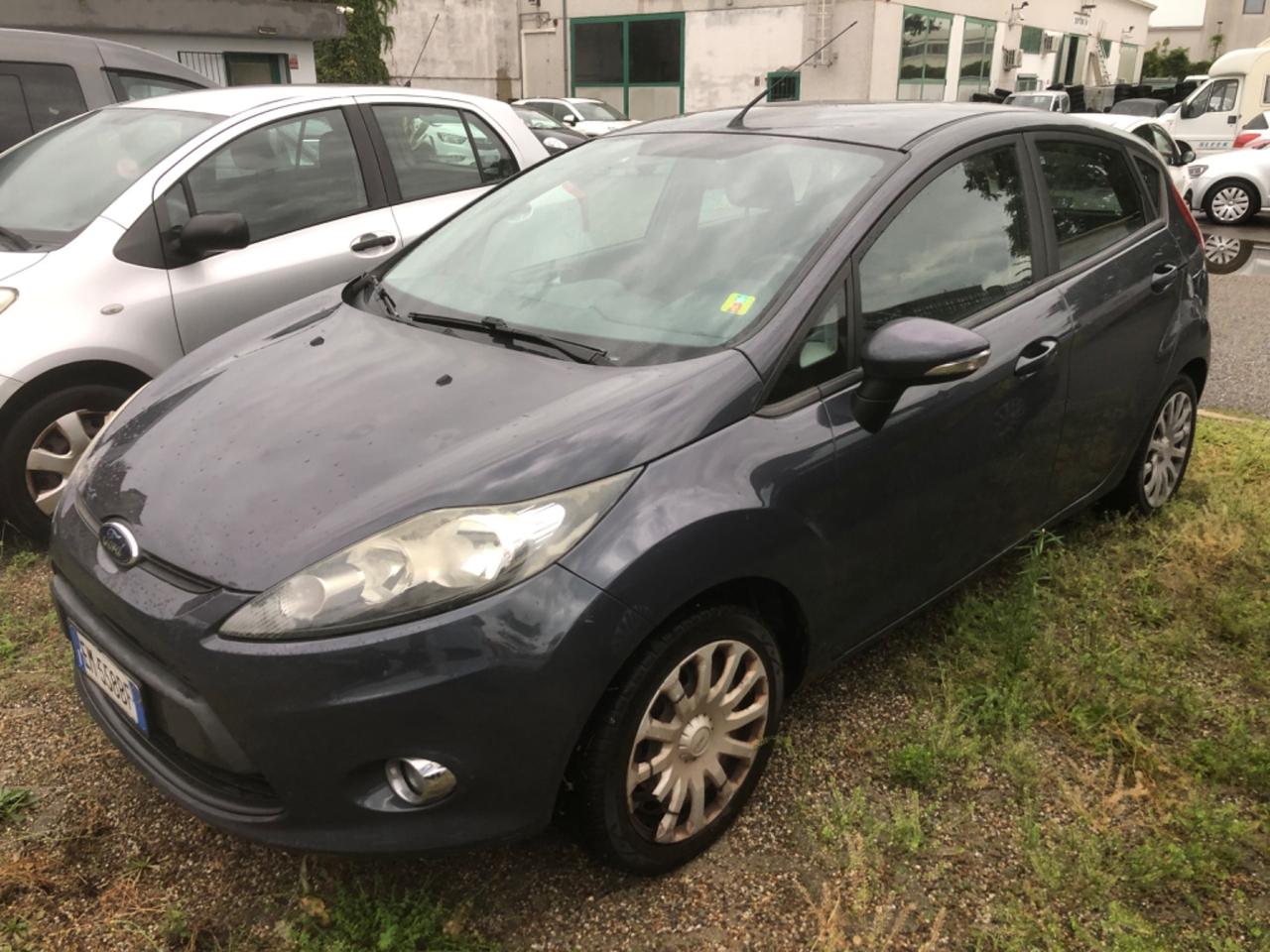 Ford Fiesta 1.4 5 porte Bz.- GPL Titanium