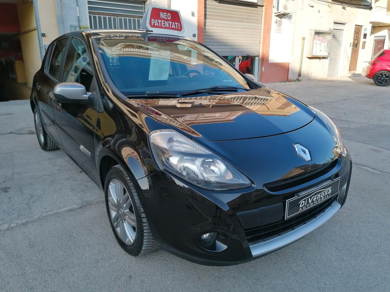 Renault Clio 1.2 Benzina PARI AL NUOVO