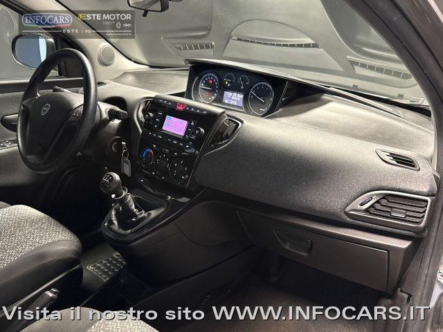 LANCIA Ypsilon 1.0 Hybrid 70 cv Silver Plus - Neopatentati - PROM