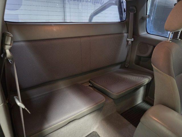 TOYOTA Hilux 2.5 D-4D 4WD Extra Cab UNICOPROPIETARIO