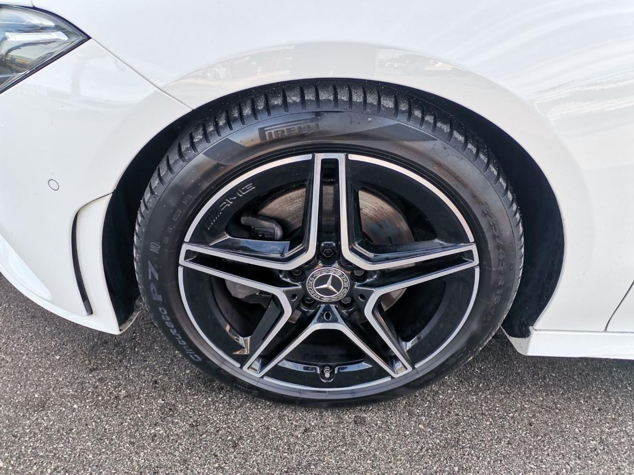 Mercedes-Benz CLA 200 d Shooting Brake Premium