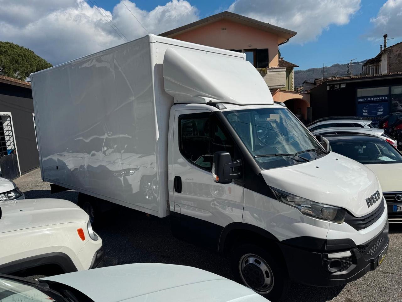 Iveco Daily 2.3 116CV Diesel - 3 POSTI