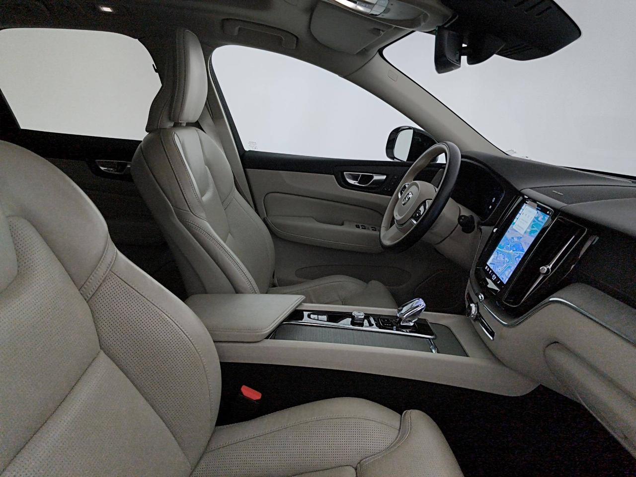 VOLVO XC60 N1 2.0 B4 d Ultimate Dark awd