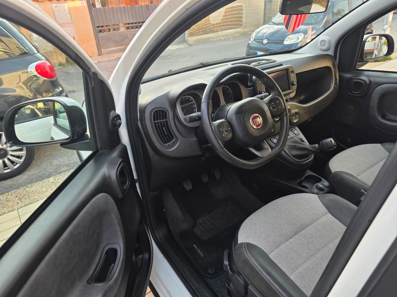 Fiat Panda 1.0 FireFly S&S Hybrid City Cross