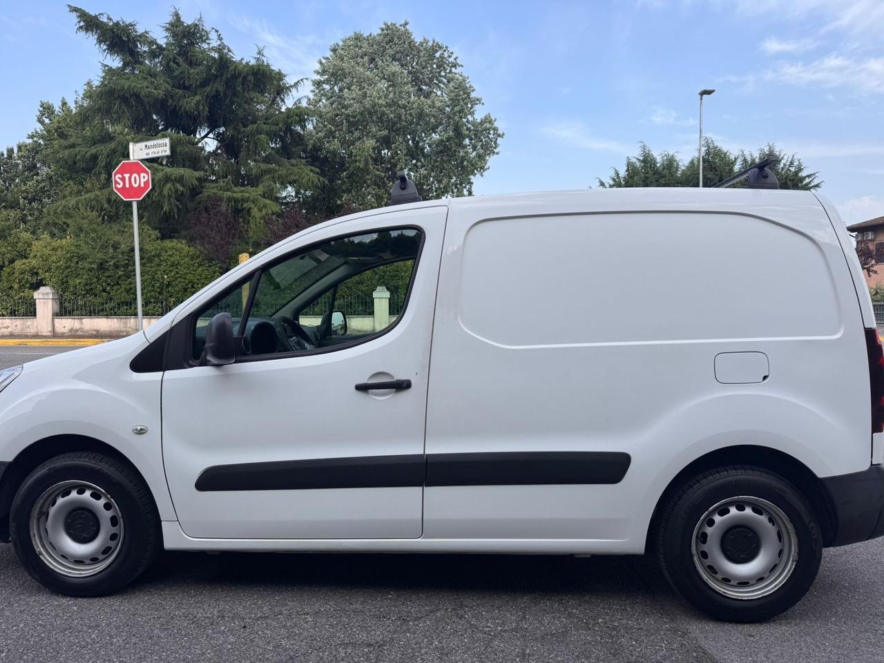 Citroen Berlingo 1.6 diesel, 3 p, anno 2016, autocarro