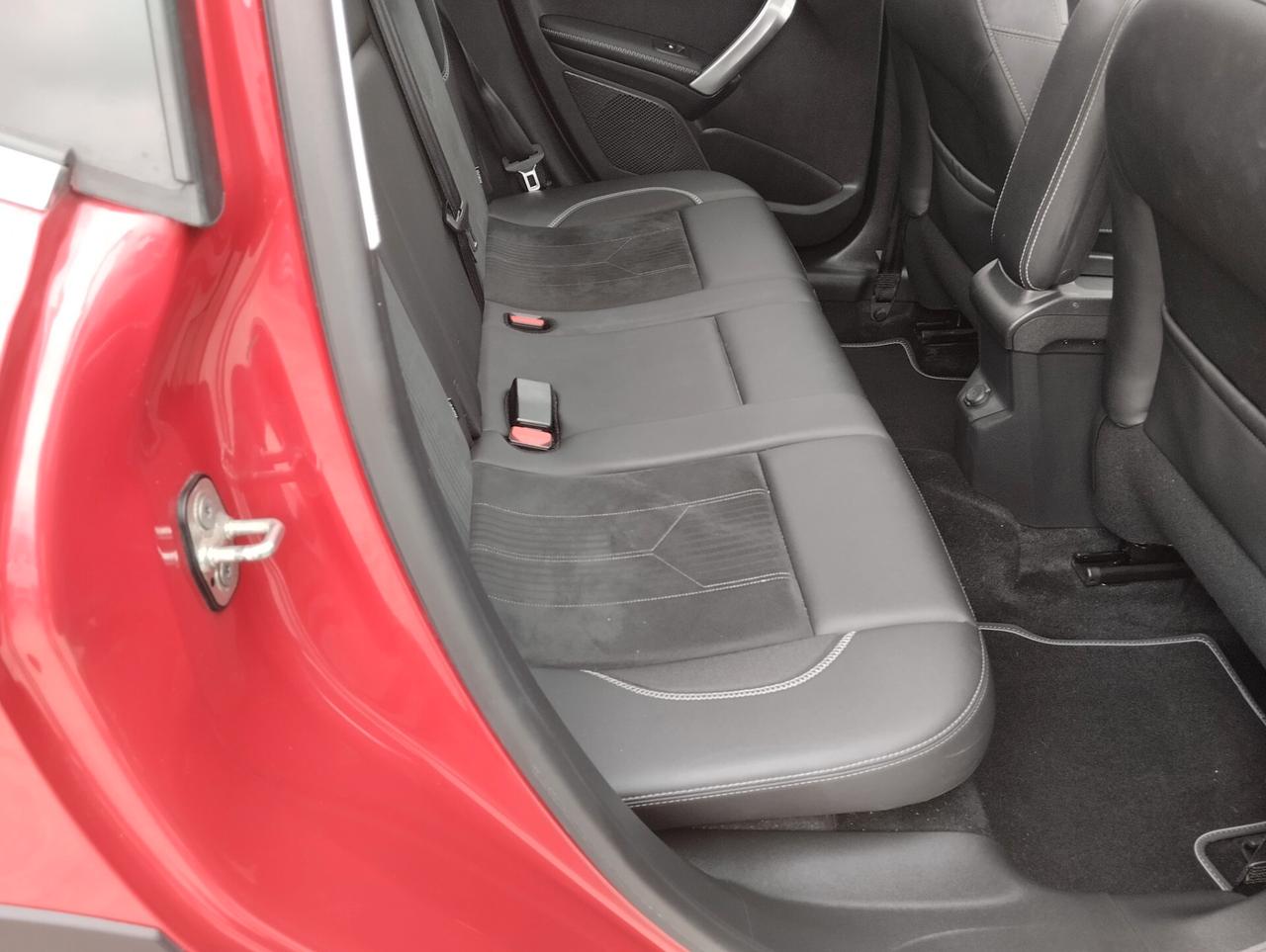 Peugeot 2008 BlueHDi 120 S&S Crossway