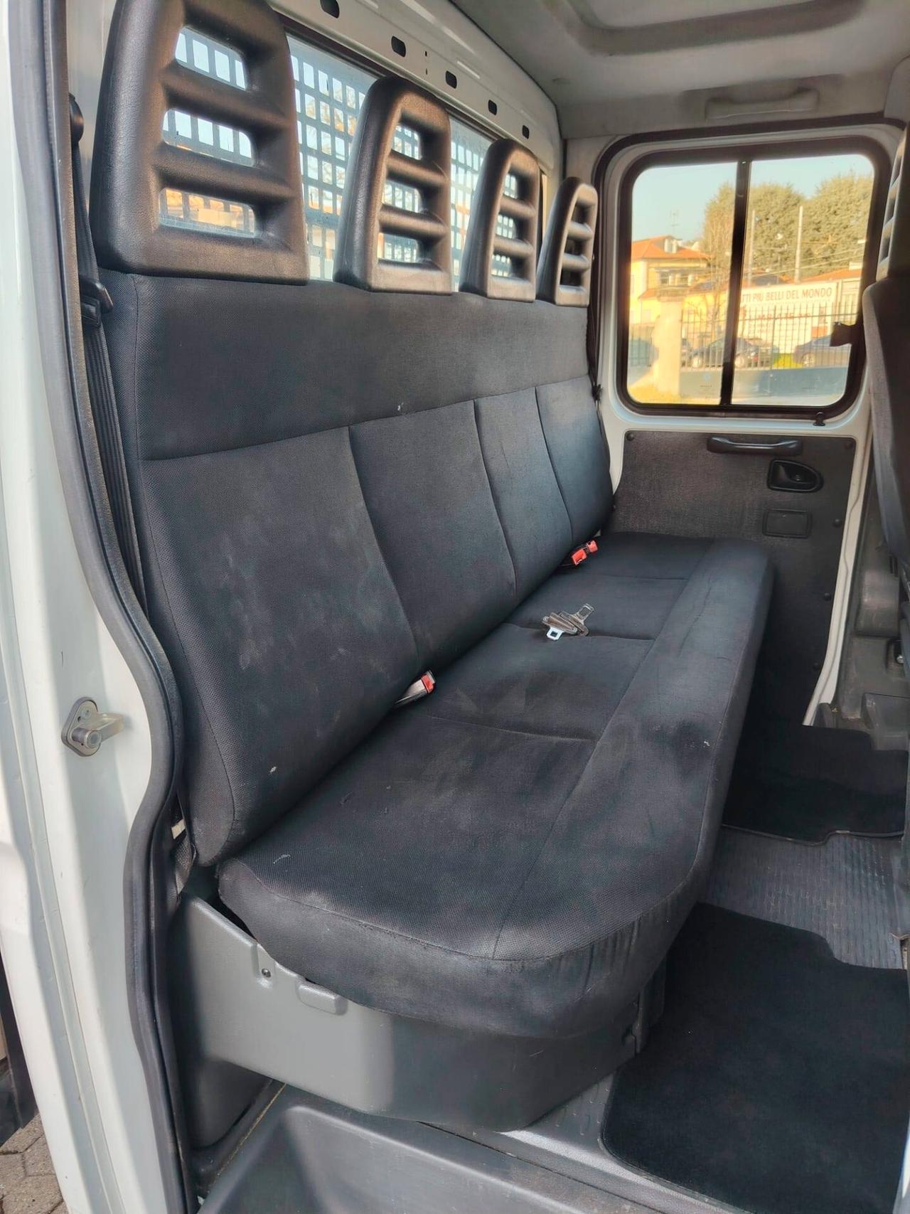 Iveco Daily 35 S15 doppia cabina 7 posti