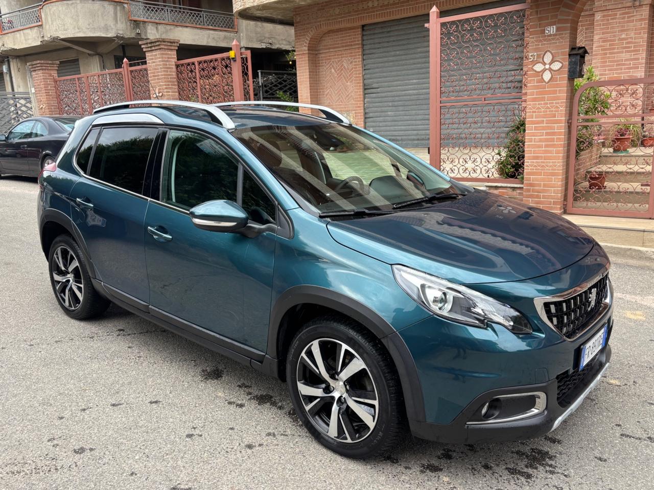 Peugeot 2008 BlueHDi 100 S&S allure accessioriata