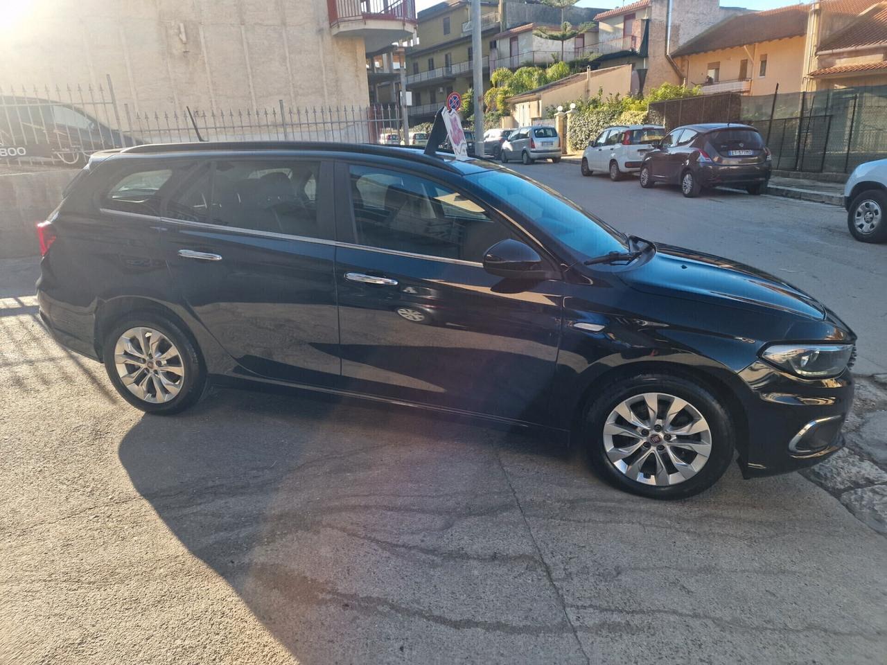 Fiat Tipo Lounge 1.6 Multijet 120Cv