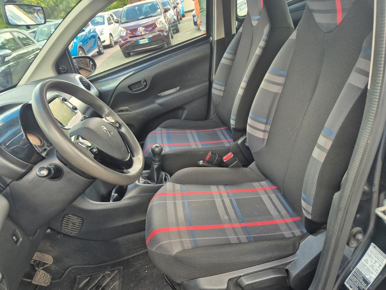 Peugeot 108 VTi 68 5 porte Allure