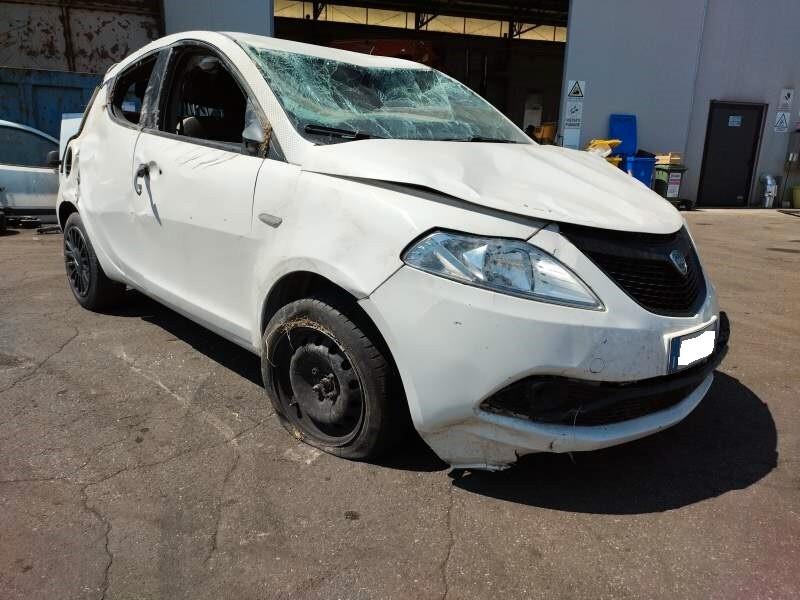 Lancia Ypsilon 1.2 69 CV 5 porte S&S Platinum