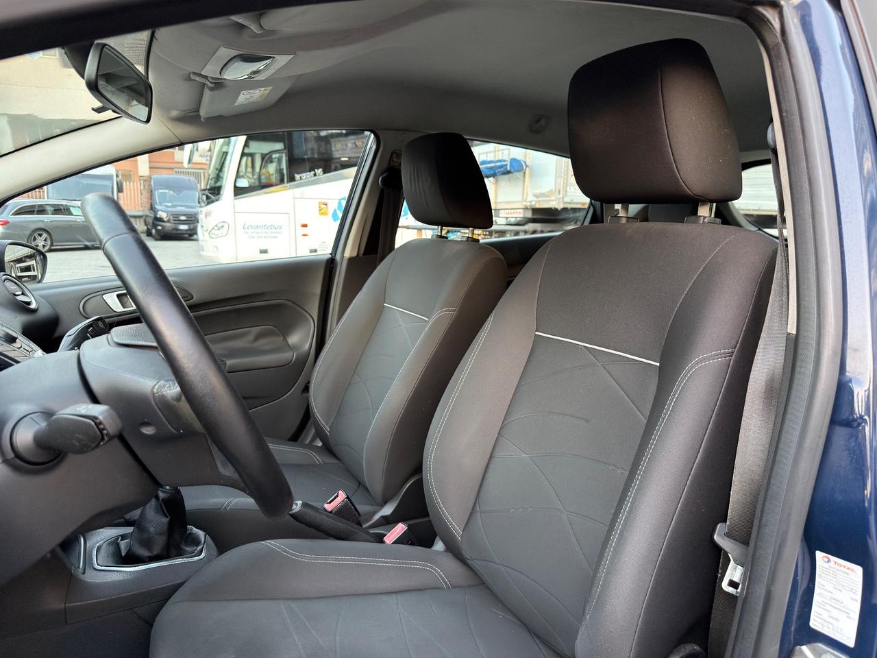 FORD FIESTA 1.5 TDCi 75CV 5 PORTE TITANIUM NEOPATENTATI