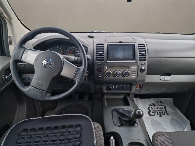 NISSAN Navara 2.5 dCi 4 porte Double Cab LE