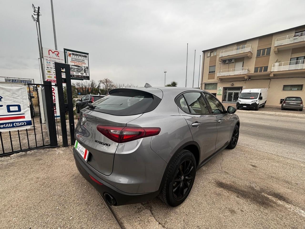 Alfa Romeo Stelvio 2.2 Turbodiesel 210 CV AT8 Q4 Executive