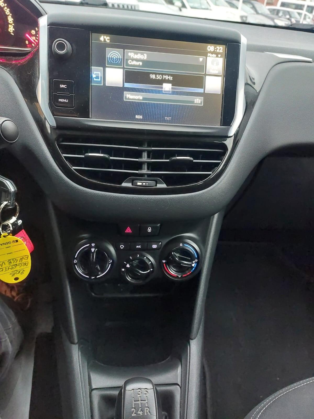 Peugeot 208 PureTech 82 5 P STUPENDA OK NEOPATENTATI