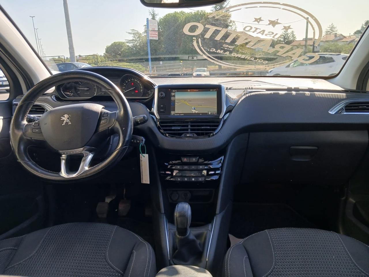 Peugeot 208 PureTech 82 5 porte Allure