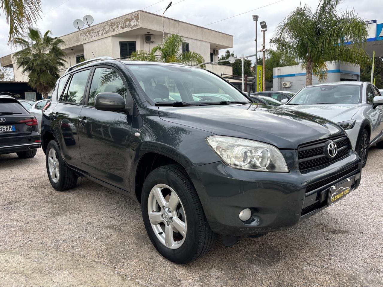 TOYOTA RAV-4 2.2 136CV D-4D LUXURY