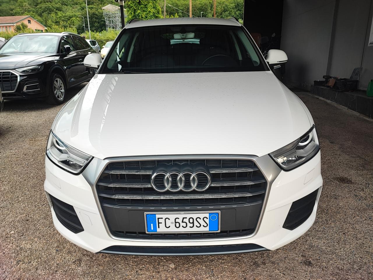 Audi Q3 2.0 TDI 120 CV Design