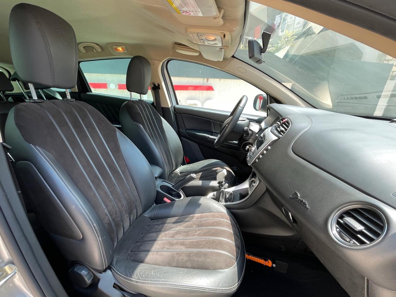 Lancia Delta 1.6 MJT DPF Oro
