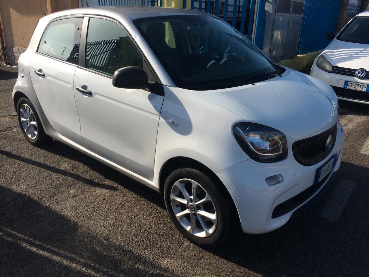 Smart ForFour 70 1.0 twinamic Youngster tagliandata garanzia !