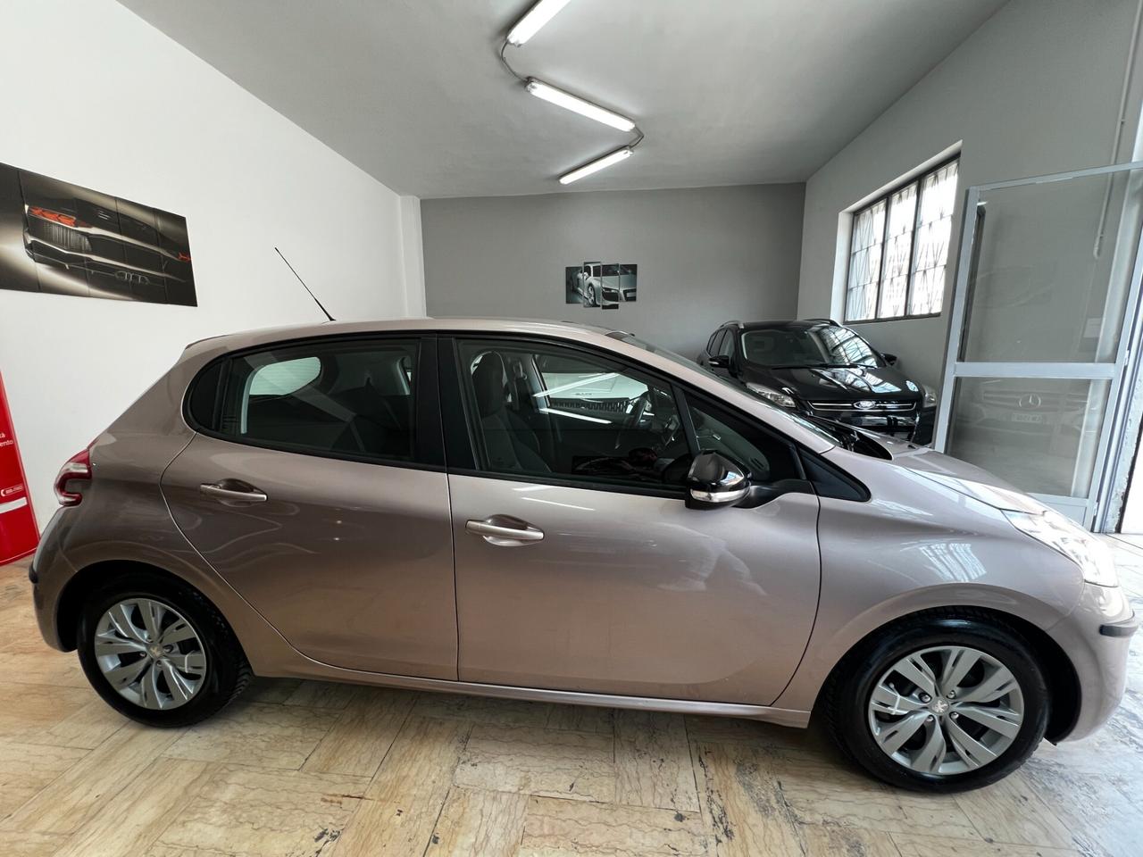 Peugeot 208 1.6 e-HDi 92 CV Stop&Start 5 porte Allure