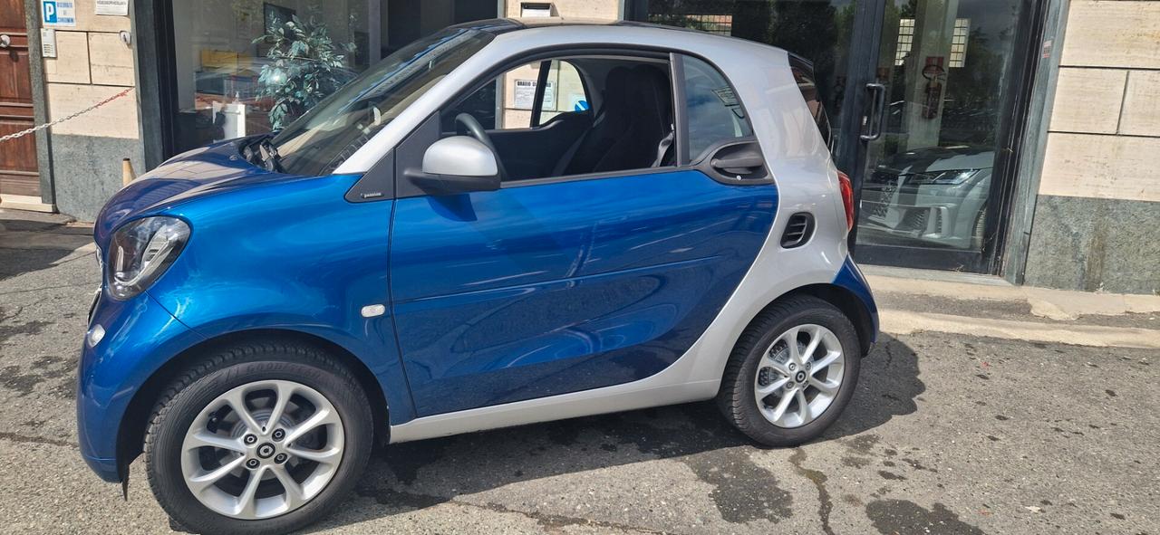 Smart ForTwo 70 1.0 twinamic Passion tagliandata