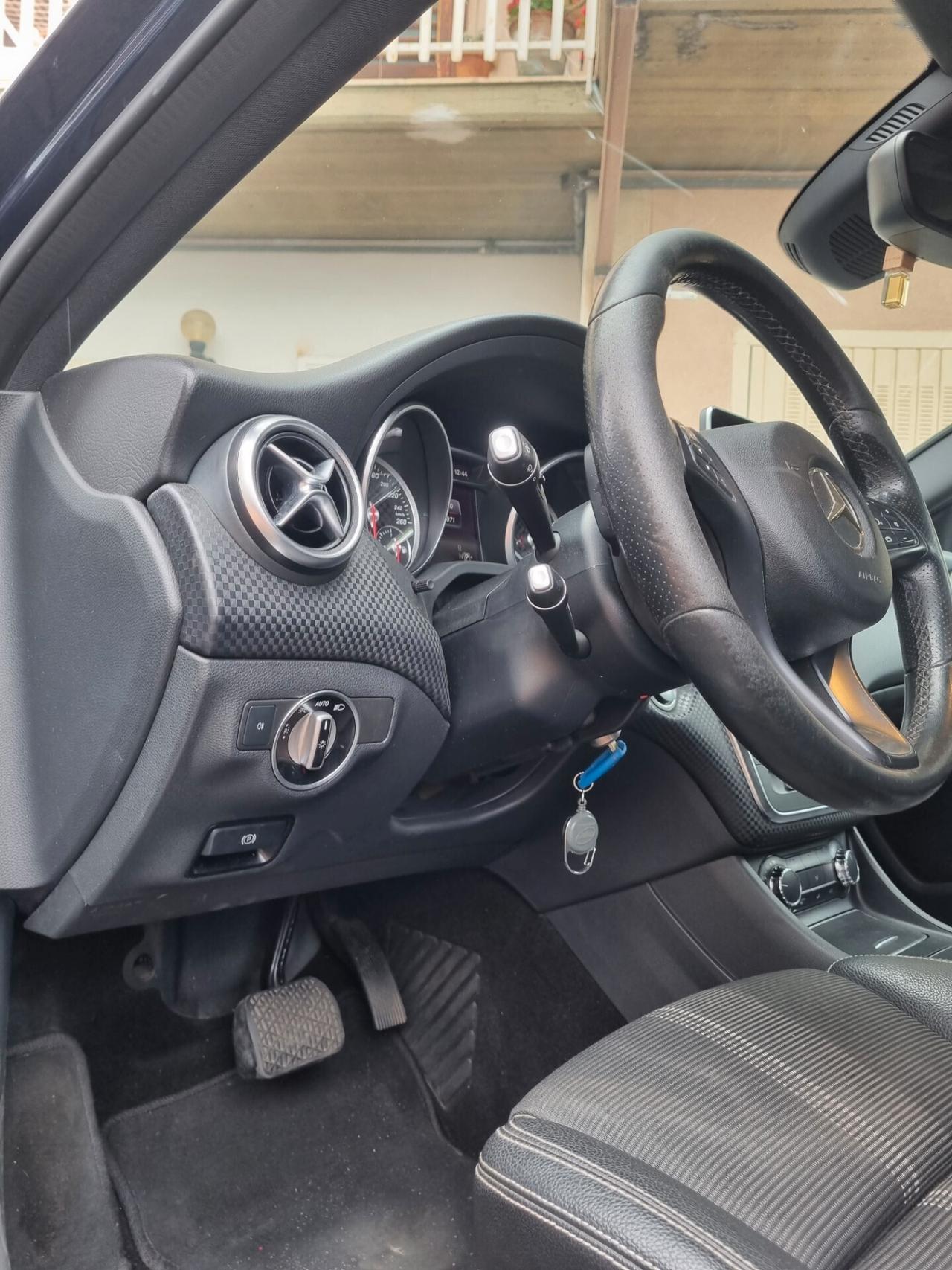 Mercedes-benz A 200 A 200 d Sport