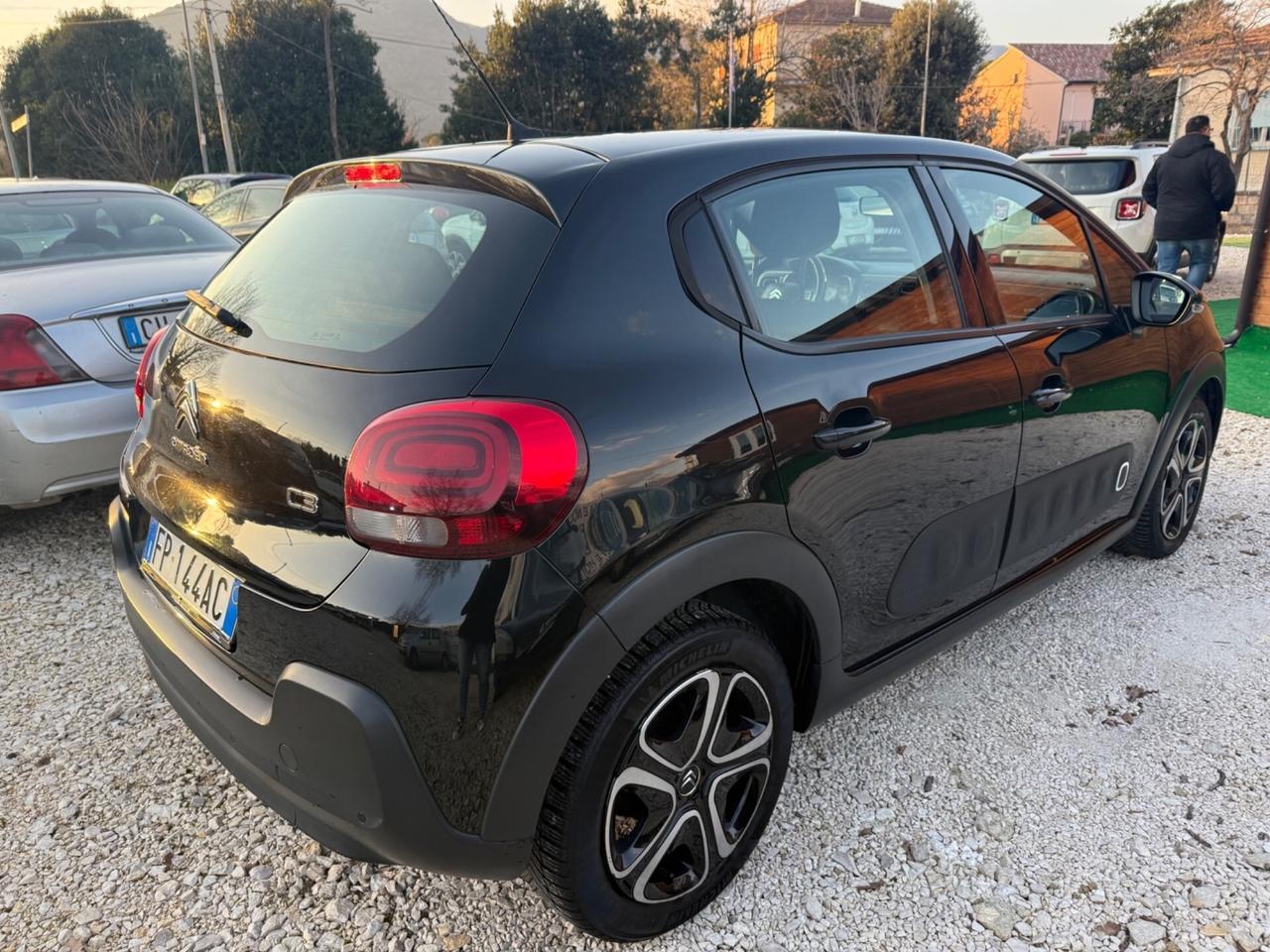Citroen C3 BlueHDi 75 S&S Shine full optional