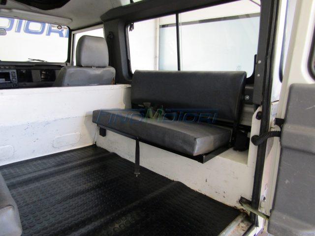 LAND ROVER Defender 90 2.5 Td5 6 POSTI