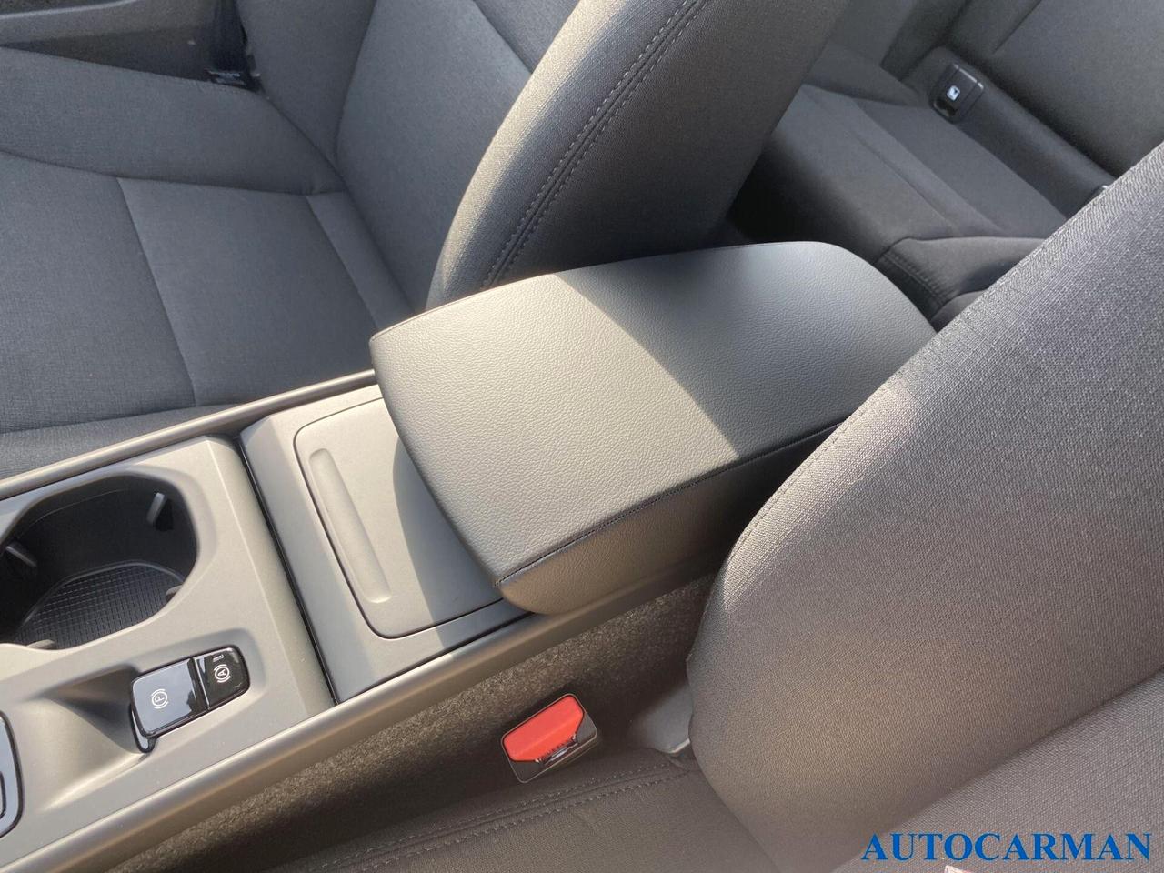 Volvo XC40 B3 (Benzina/Hybrid) Autom. Essential