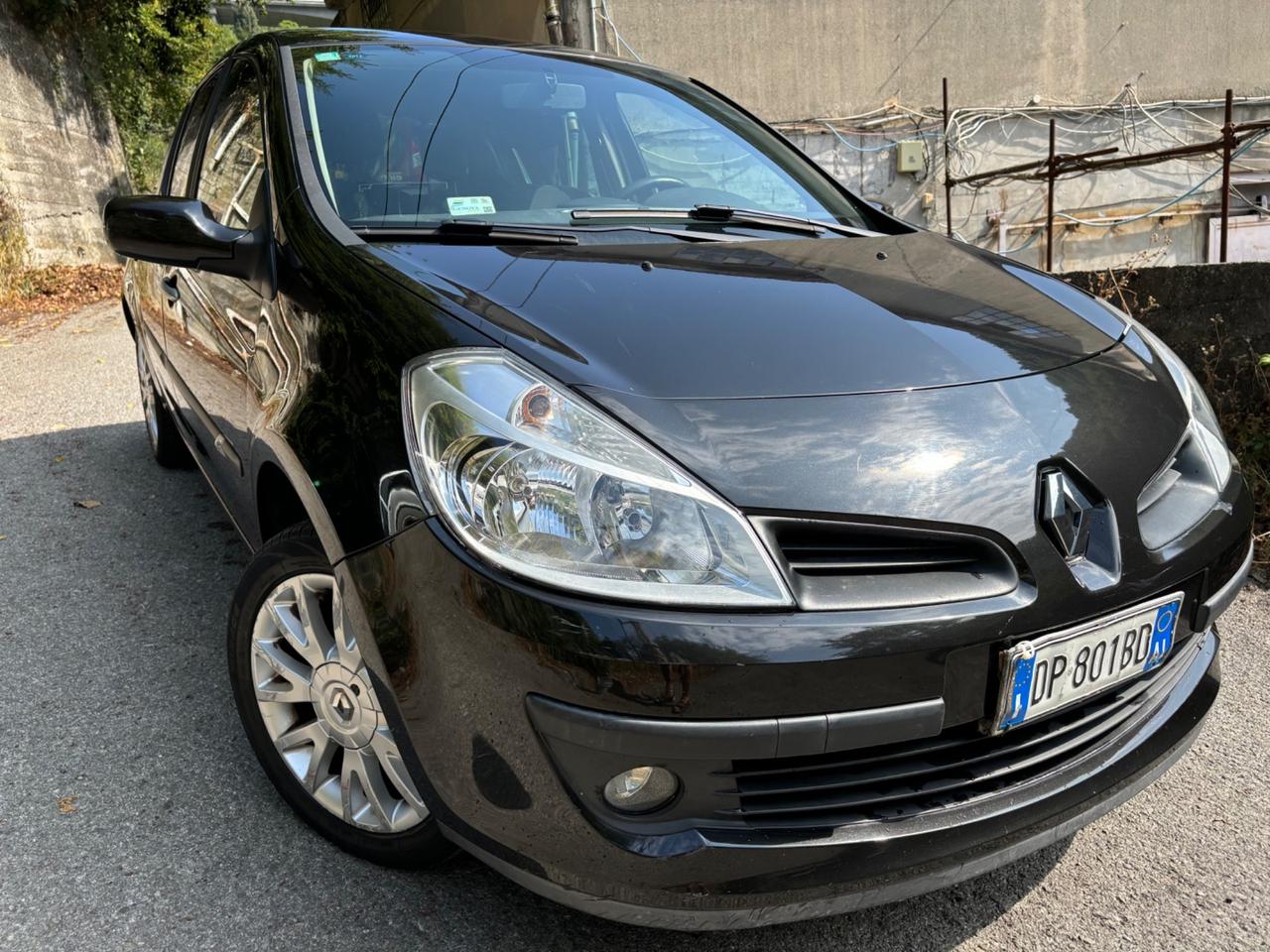 Renault Clio 1.2 16V 5 porte Le Iene
