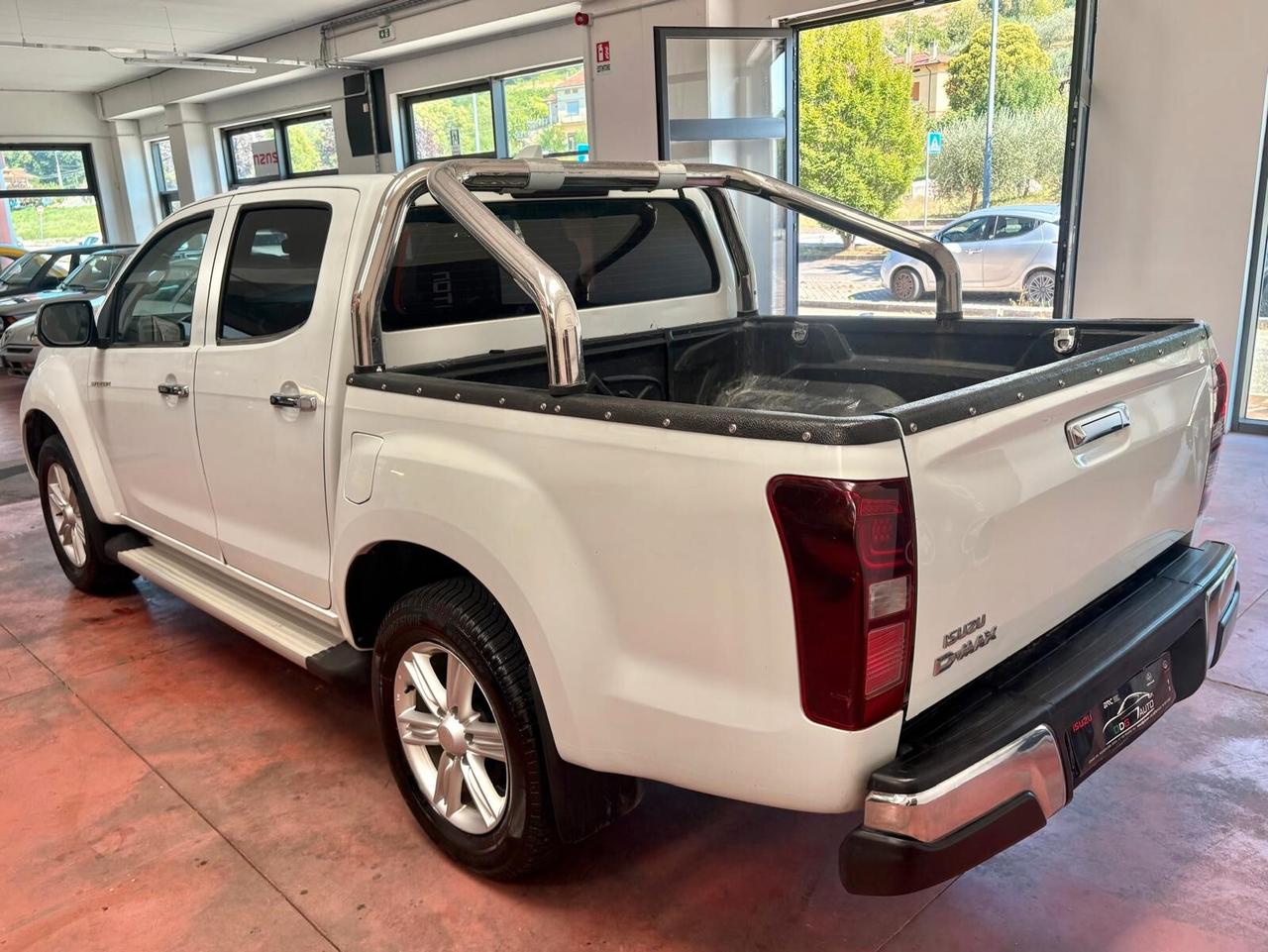 Isuzu D-Max 1.9 Crew Cab Supernova A/T 4WD Clima