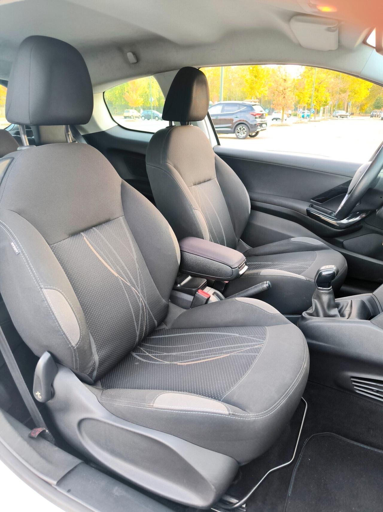 Peugeot 208 1o Serie 1.2VTI 82CV 3P Allure