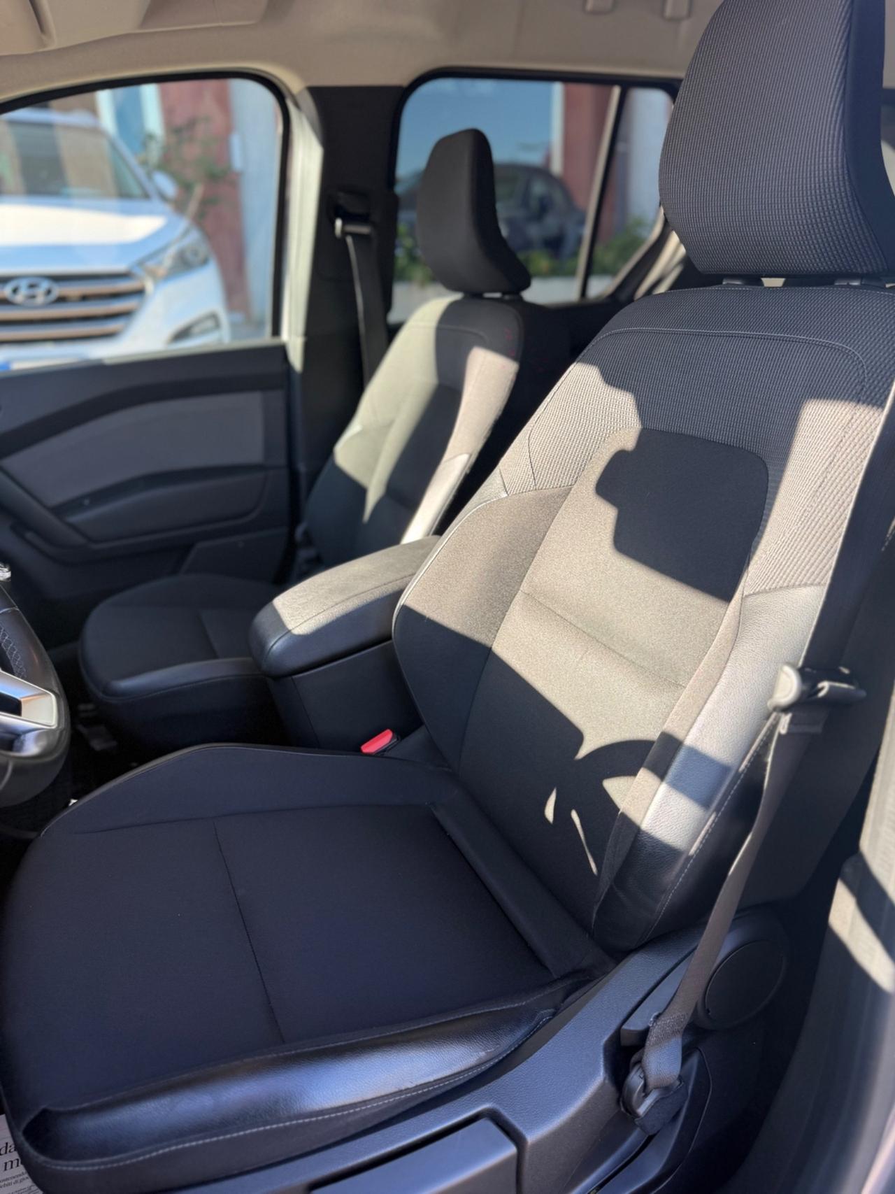 Renault Kangoo 1.5 Blue dCi 95CV Van Edition 2021 Gancio Traino