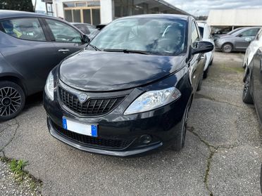 LANCIA Ypsilon III 2021 - Ypsilon 1.0 firefly hybrid Silver s&s 70cv