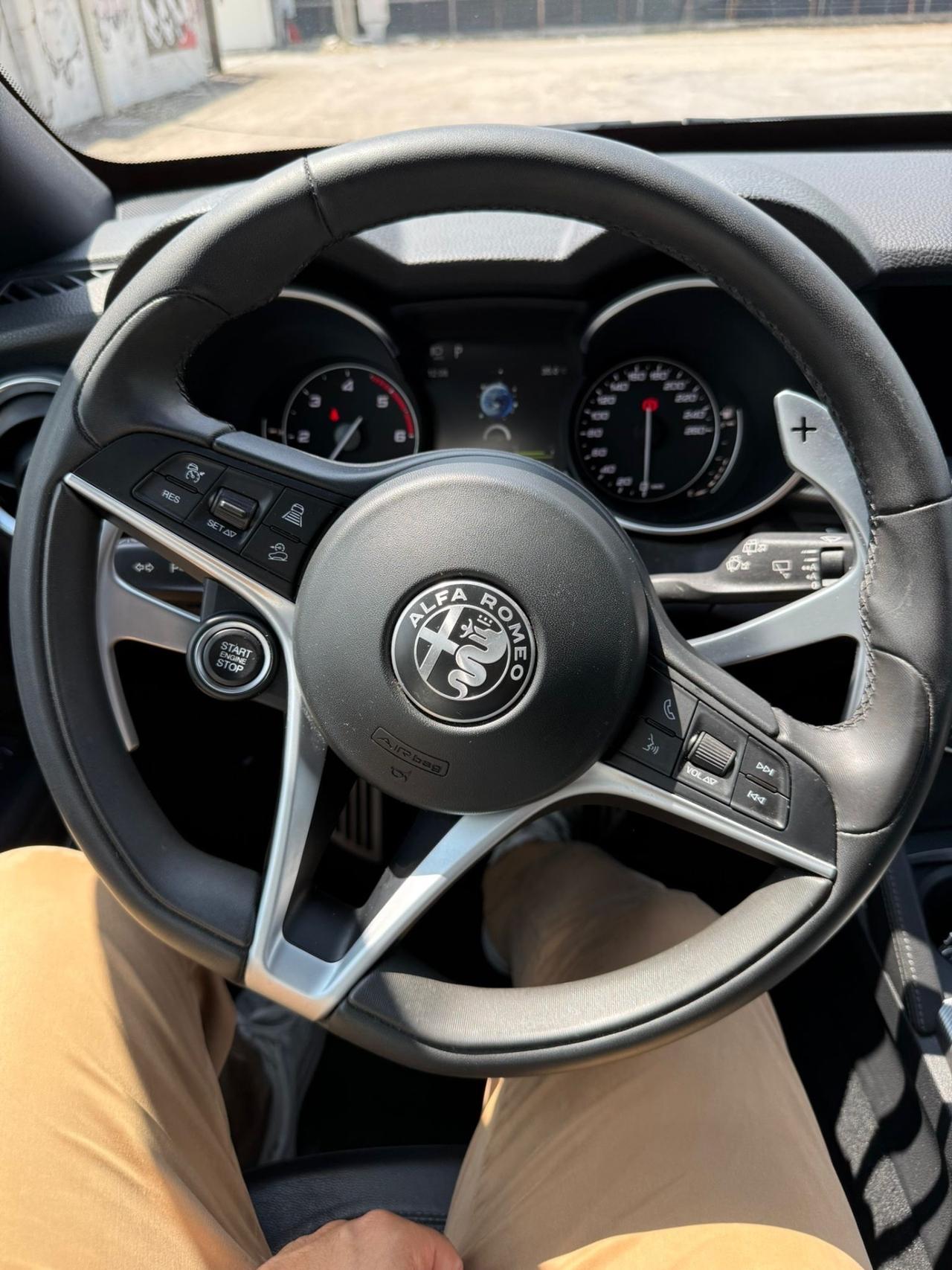 Alfa Romeo Stelvio 2.2 Turbodiesel 210 CV AT8 Q4 Executive