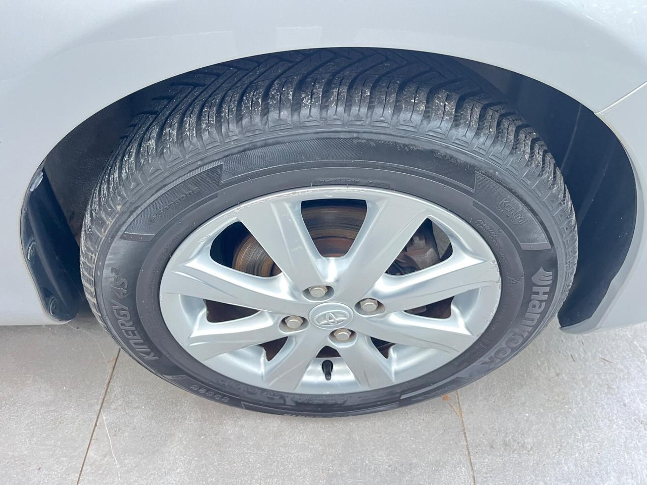 Toyota Yaris 1.0 BENZINA Lounge” tagliandi Toyota”