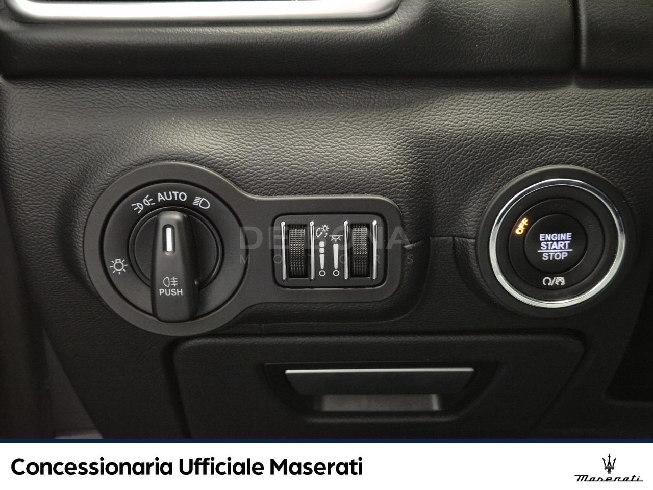 Maserati Ghibli 3.0 v6 ds ribelle black 275cv auto