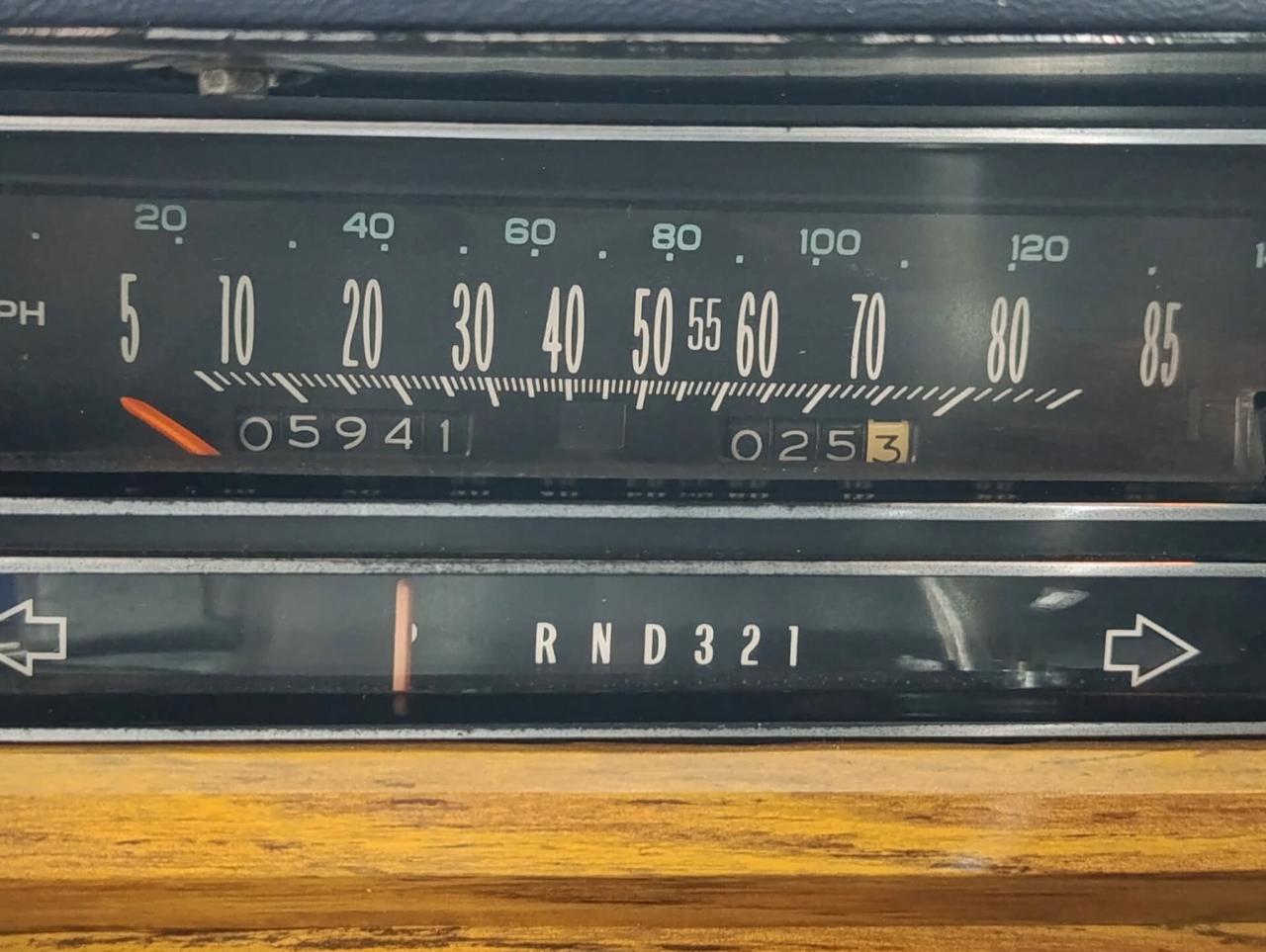 Cadillac Fleetwood BROUGHAM