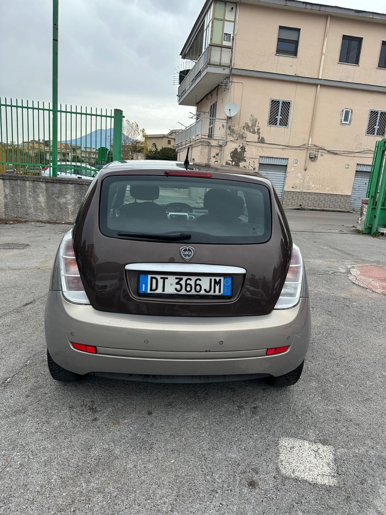 Lancia Ypsilon 1.4 Oro Ecochic GPL