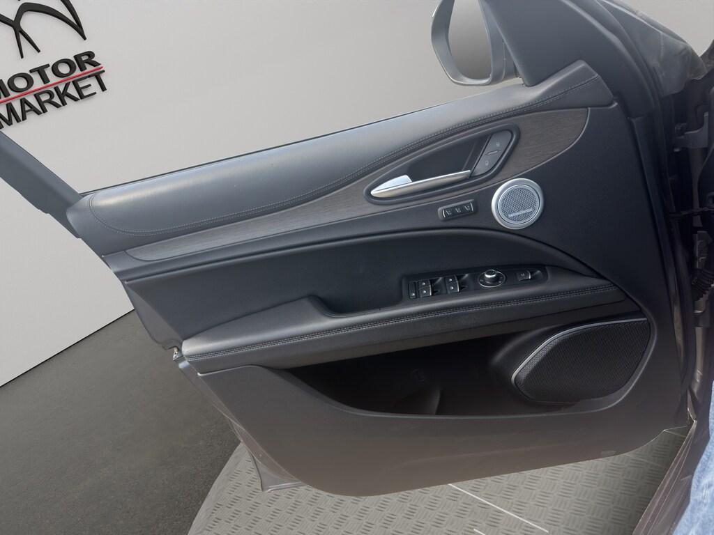 Alfa Romeo Stelvio 2.0 Turbo Ti Q4 AT8