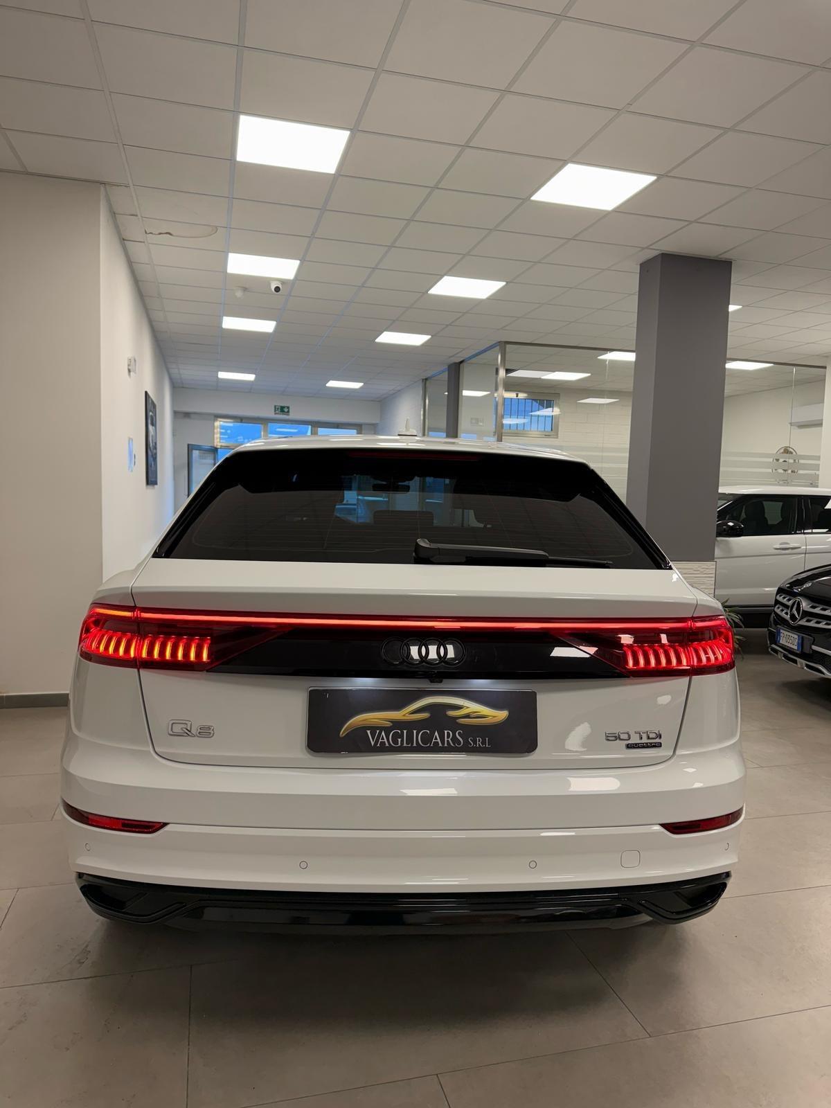 Audi Q8 50 TDI 286 CV quattro tiptronic Sport
