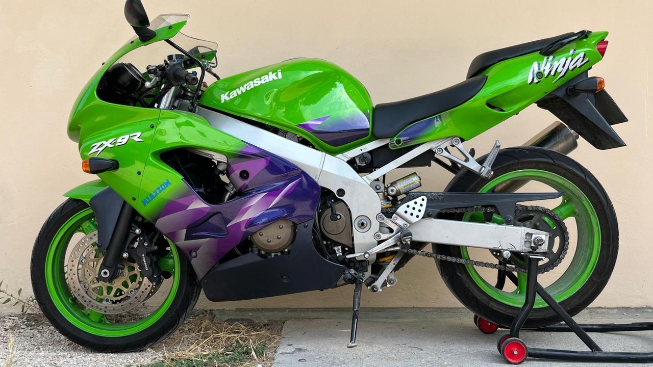 Kawasaki Ninja 900 ZX-9R