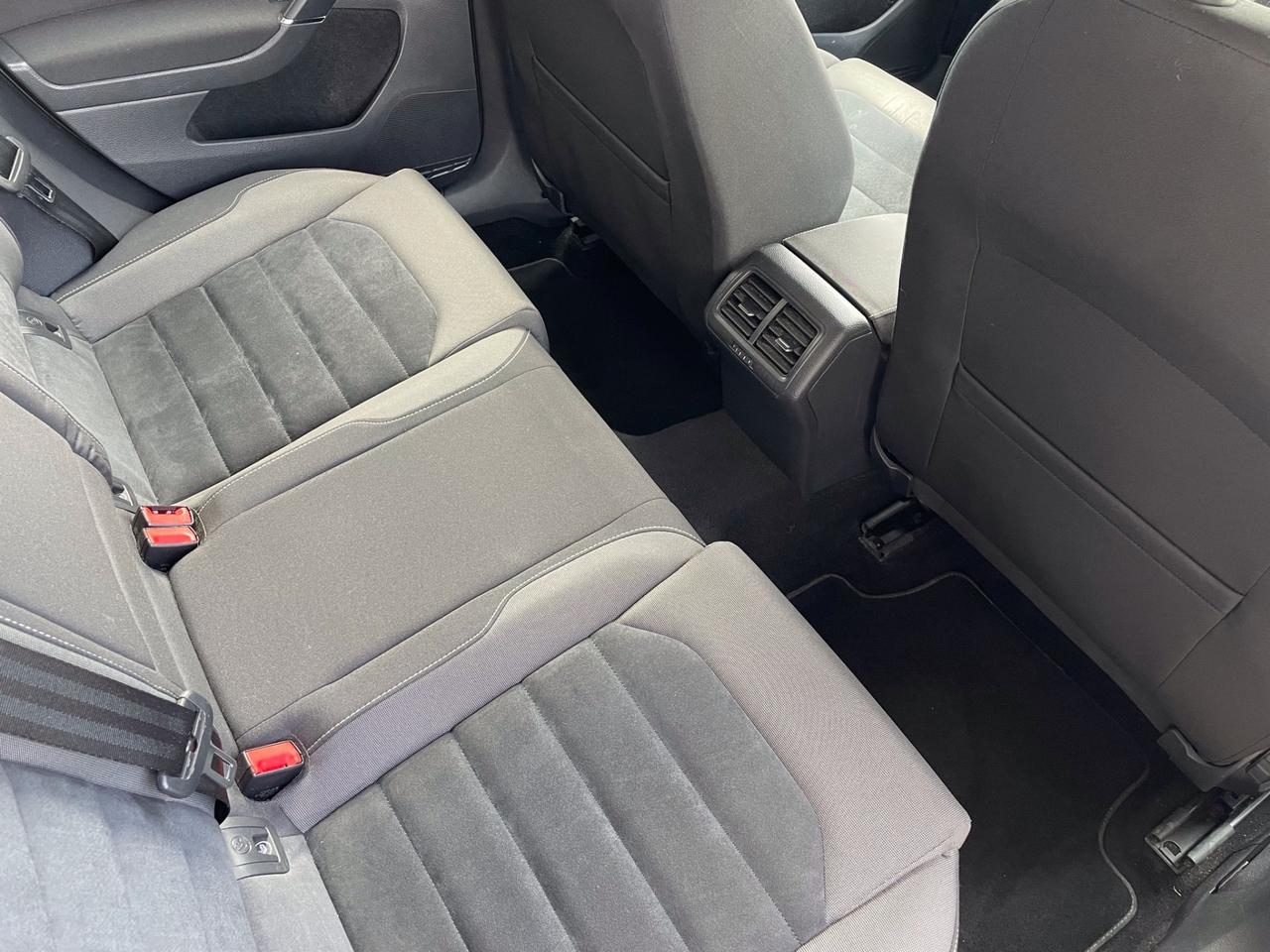 Volkswagen Golf 1.6 TDI DSG Highline BlueMotion Technology