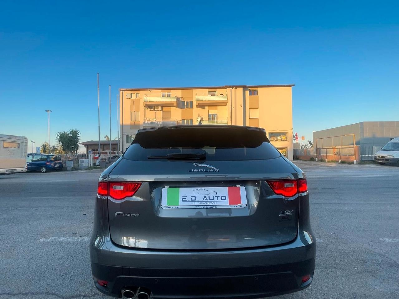 Jaguar F-Pace 2.0 D 180 CV AWD aut. R-Sport